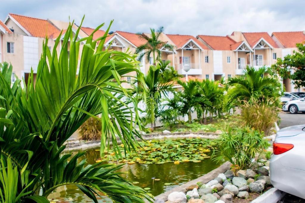 Finest Accommodation Marley Manor Apt # 513 Ground Floor 6 Marley Rd Kgn 6 Кингстон Экстерьер фото