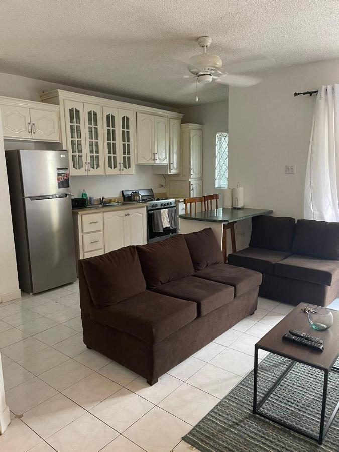 Finest Accommodation Marley Manor Apt # 513 Ground Floor 6 Marley Rd Kgn 6 Кингстон Экстерьер фото